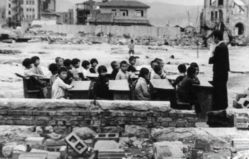 Je rok 1945 a takto vyzerá  japonská Hirošima mesiac po atómovej katastrofe.