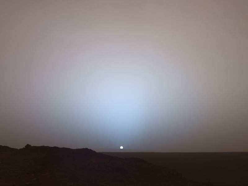 V máji roku 2005, predstavuje NASA víziu sveta na Marse za súmraku.