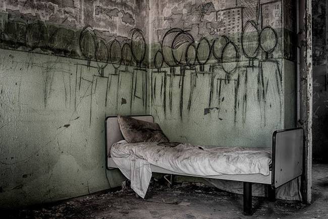 Hrôzostrašné kresby pacientov v opustenej liečebni v Taliansku.