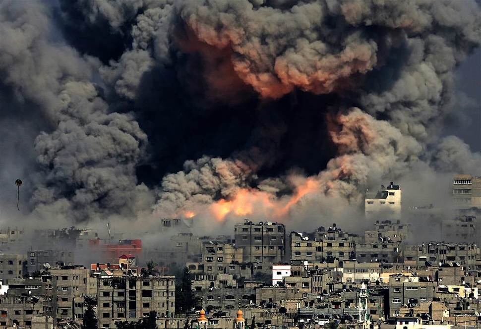 Výbuch v pásme Gazy začal v tejto oblasti vojenskú operáciu, ktorá zabila 2200 ľudí. Júl/August.