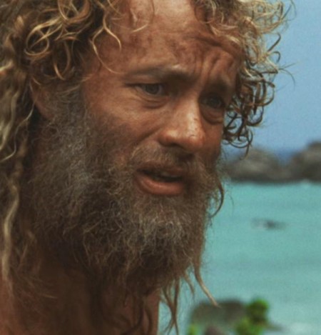 Natáčanie filmu Stroskotanec bolo pre Toma Hanksa veľmi namáhavé, tiež musel schudnúť a taktiež si nechal narásť bradu a vlasy tak ako keby bol na ostrove vážne sám.