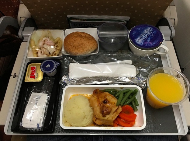 jedlo v lietadle1
