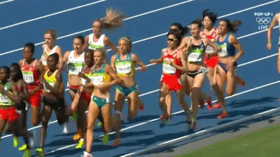 rio-olympics-runners-help-each-other-abbey-dagnostino-nikki-hamblin-21