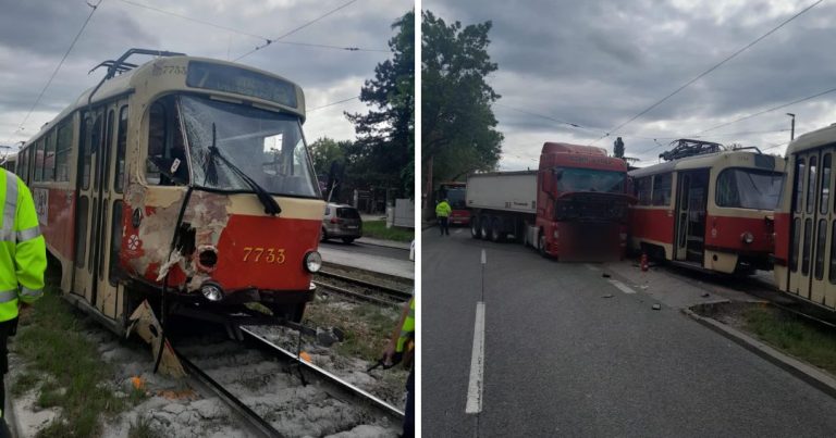 V Na Nehoda V Bratislave Zrazila Sa Elektri Ka S Kami Nom Hlavn Ah